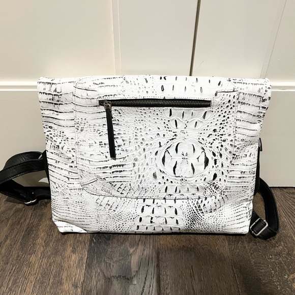 Polonia Cruz Leather Bag / Backpack. White With Black - Picture 12 of 15